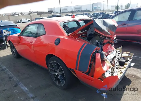 2016 Dodge Challenger R/T Scat Pack from USA, damaged, VIN 2C3CDZFJXGH351790